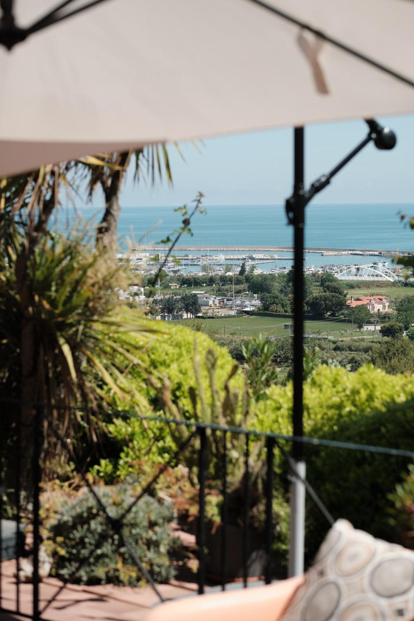 B&B La Casa Di Era Porto San Giorgio Buitenkant foto